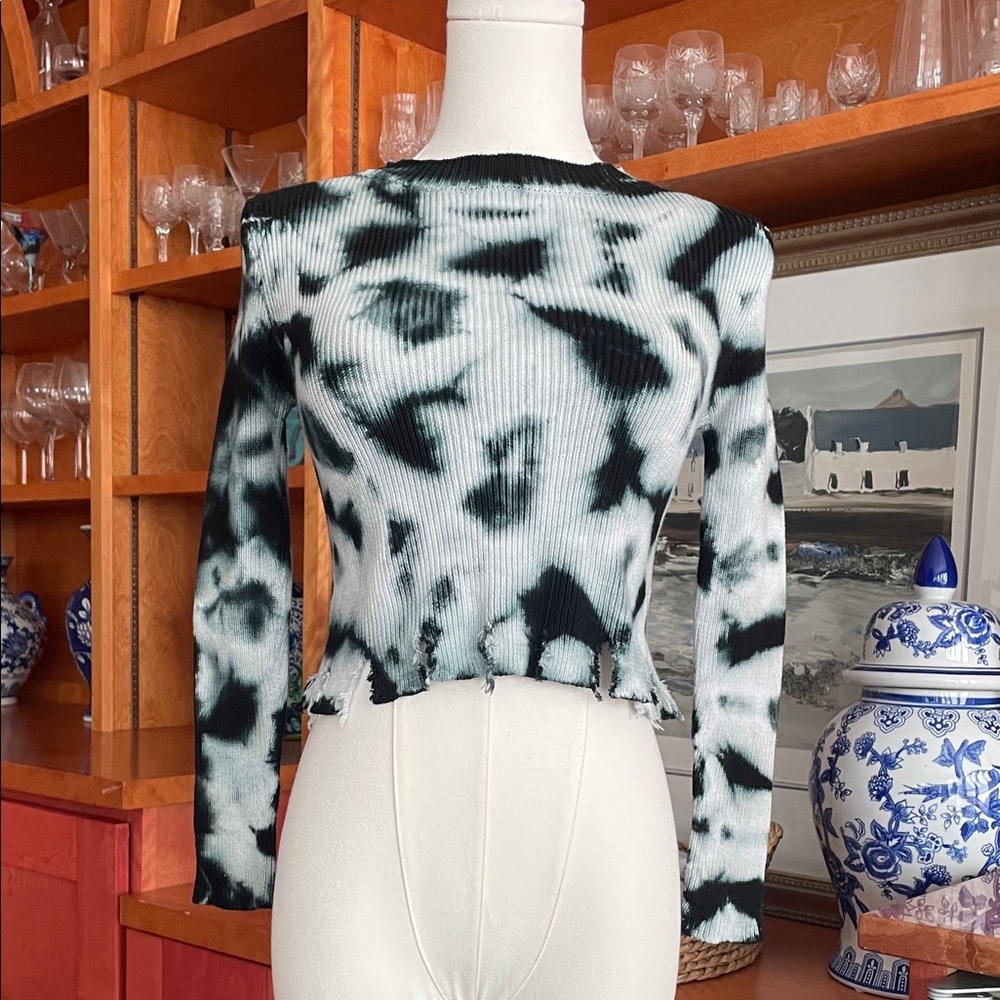 NWT Balboa Distressed Tie-Dye Ribbed Long Sleeve Crop Top - Black & White Medium